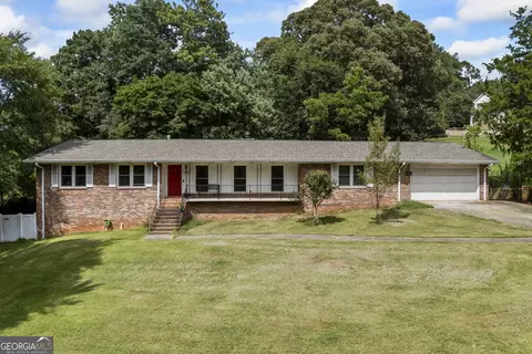 150 Shawnee Dr, Athens, GA 30606
