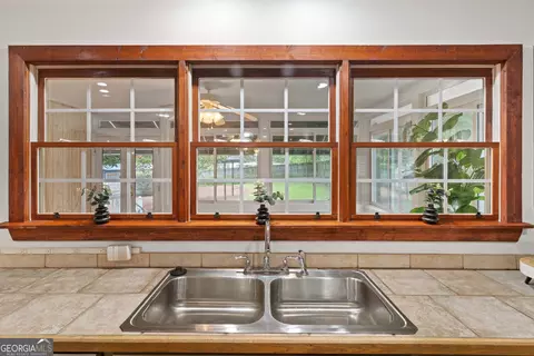 Kitchen - 2735 Henry St, Augusta, GA 30909 photo 6 of 7