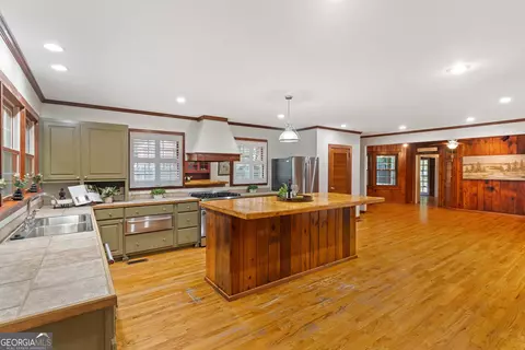 Kitchen - 2735 Henry St, Augusta, GA 30909 photo 2 of 7