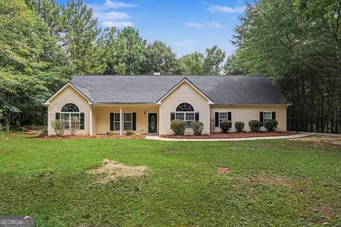 1279 Coan Dr, Locust Grove, GA 30248