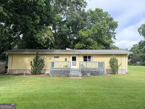 124 Church St, Moreland, GA 30259