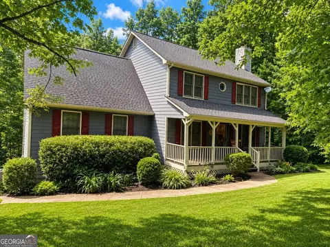 150 Windsor Dr, Fayetteville, GA 30215