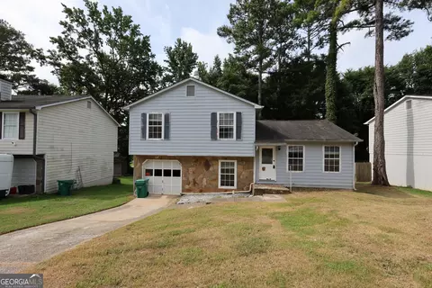 5589 Emerald Gln, Stone Mountain, GA 30088