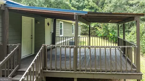 Exterior - 274 E Wright St, Winder, GA 30680 photo 7 of 9