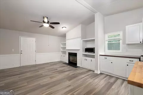 Living - 274 E Wright St, Winder, GA 30680 photo 2 of 4