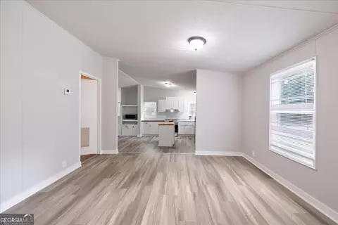 Living - 274 E Wright St, Winder, GA 30680 photo 1 of 4