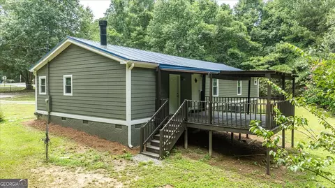Exterior - 274 E Wright St, Winder, GA 30680 photo 6 of 9