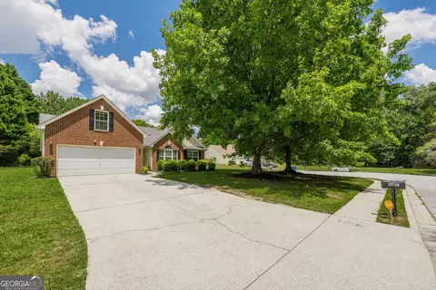 967 Garden Woods Ct, Loganville, GA 30052