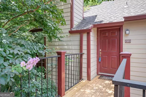 915 Wentworth Ct, Johns Creek, GA 30022