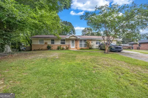 6874 Cherry Cir, Lithia Springs, GA 30122