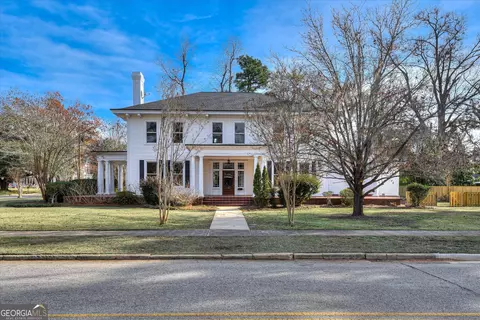708 Mulberry St, Louisville, GA 30434
