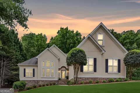 245 Ryans Ct, Sharpsburg, GA 30277
