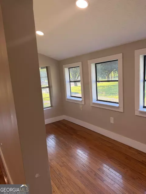 Entry Way - 171 Kelley Rd, Brooks, GA 30205 photo 3 of 4