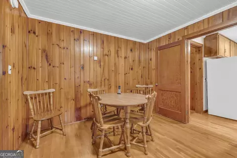 Dining - 625 Ila Rd, Commerce, GA 30529 photo 1 of 3