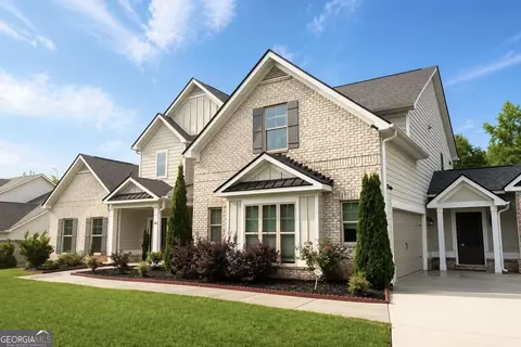 150 Peppertree Dr, Newnan, GA 30265 photo 2
