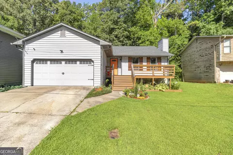 700 Pepperwood Trl, Stone Mountain, GA 30087