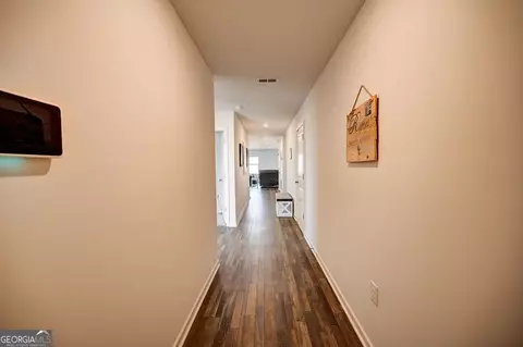 Entry Way - Undisclosed, Euharlee, GA 30145 photo 1 of 8