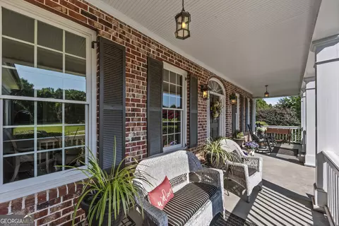 Exterior - 1101 E Magnolia Loop, Madison, GA 30650 photo 4 of 9