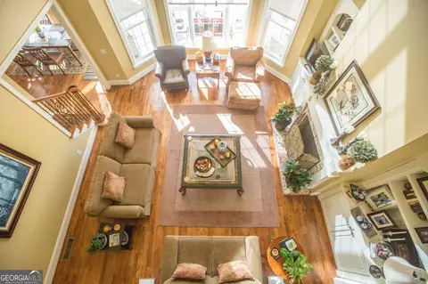 Living - 1101 E Magnolia Loop, Madison, GA 30650 photo 3 of 5
