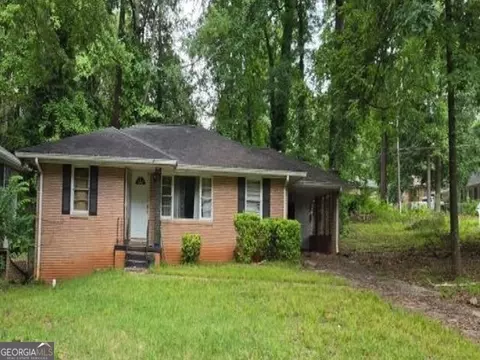 3095 Gay Dr, Decatur, GA 30032