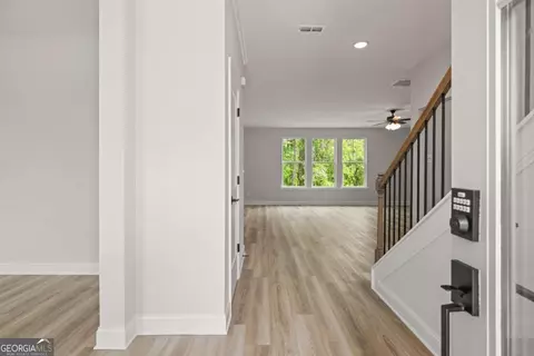 Entry Way - 149 Barton Spgs, Bethlehem, GA 30620 photo 1 of 10