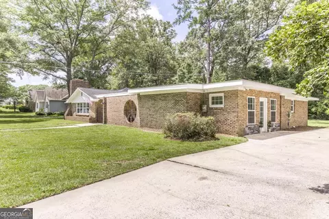 Exterior - 113 Shadow Ln, Warner Robins, GA 31088 photo 2 of 12