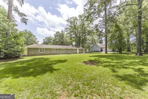 Exterior - 113 Shadow Ln, Warner Robins, GA 31088 photo 7 of 12