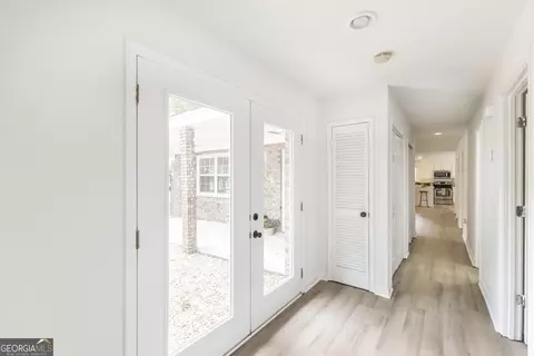 Entry Way - 113 Shadow Ln, Warner Robins, GA 31088 photo 3 of 3