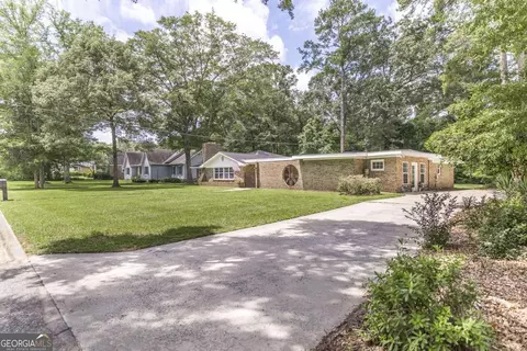 Exterior - 113 Shadow Ln, Warner Robins, GA 31088 photo 11 of 12