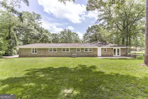 Exterior - 113 Shadow Ln, Warner Robins, GA 31088 photo 6 of 12