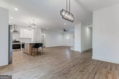 552 Clayton St, Commerce, GA 30529 photo 14
