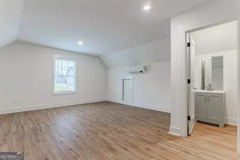 552 Clayton St, Commerce, GA 30529 photo 6
