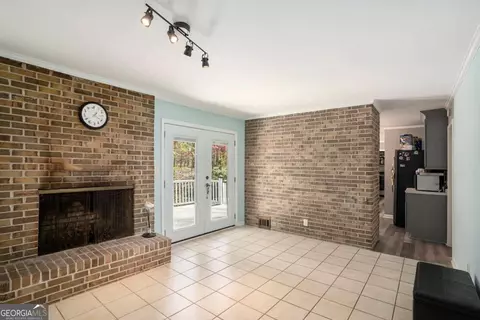 Living - 1050 Skyline Dr, Covington, GA 30014 photo 3 of 3