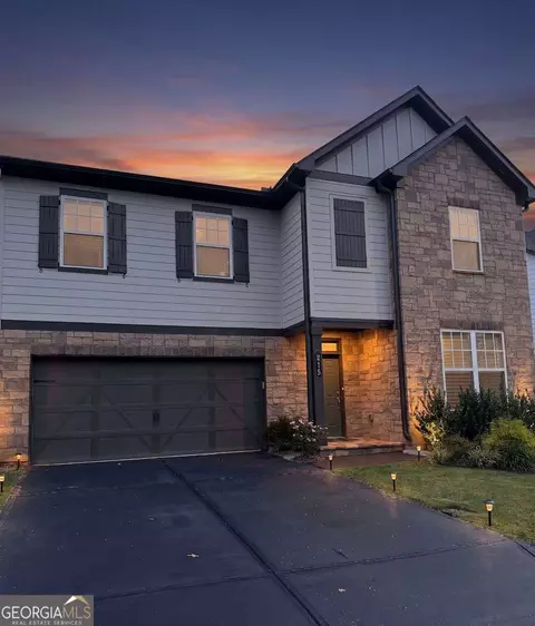 215 Foxhill Dr, Dawsonville, GA 30534