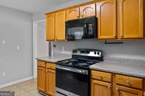 Kitchen - 1952 Boatswain Dr, Hampton, GA 30228 photo 3 of 3