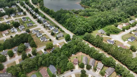 View/Area - 1952 Boatswain Dr, Hampton, GA 30228 photo 2 of 9