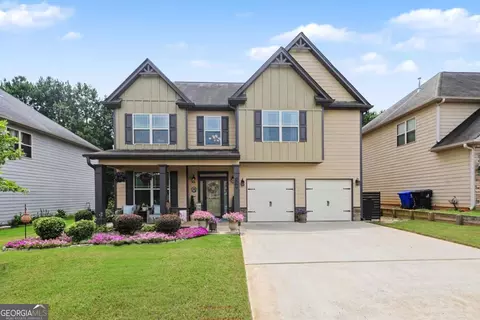 330 Adverstone Ct, Fayetteville, GA 30214