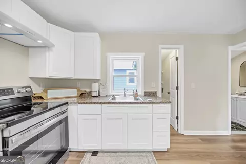 Entry Way - 240 Jackson St, Barnesville, GA 30204 photo 1 of 1