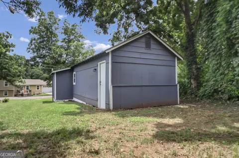 Exterior - 240 Jackson St, Barnesville, GA 30204 photo 5 of 7