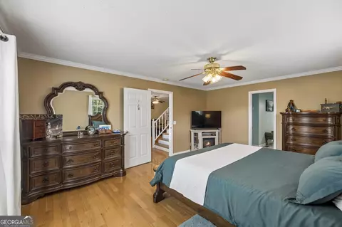 Bedroom - 2926 Vine Dr, Dalton, GA 30721 photo 2 of 9
