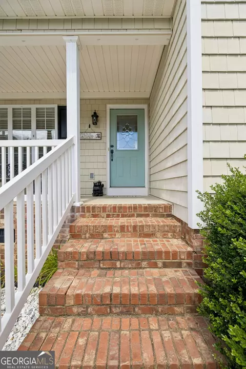 Exterior - 2926 Vine Dr, Dalton, GA 30721 photo 3 of 10