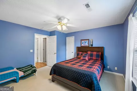Bedroom - 2926 Vine Dr, Dalton, GA 30721 photo 5 of 9