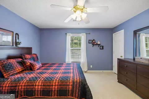Bedroom - 2926 Vine Dr, Dalton, GA 30721 photo 4 of 9