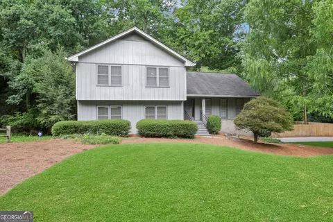 4960 Hidden Branches Cir, Dunwoody, GA 30338