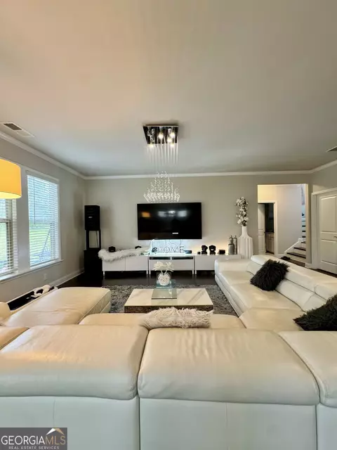 Living - 4686 Leader Ln, Duluth, GA 30096 photo 1 of 2