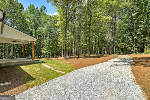 Exterior - 548 Barnesville Rd, Griffin, GA 30224 photo 6 of 7