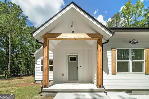 Exterior - 548 Barnesville Rd, Griffin, GA 30224 photo 2 of 7