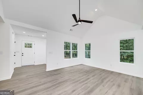 Entry Way - 548 Barnesville Rd, Griffin, GA 30224 photo 1 of 4