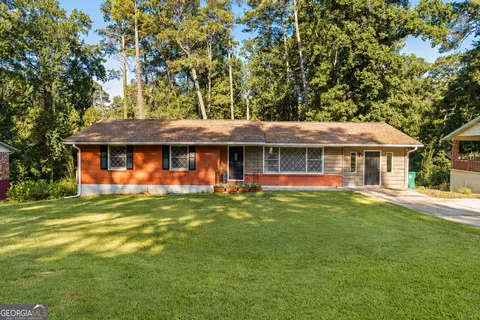 452 Kenridge Cir, Stone Mountain, GA 30083