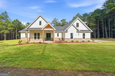 37 Kirk Rd NW, White, GA 30184